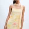 Vestido midi em tule estampado com lenço Vestido midi em tule estampado com lenço