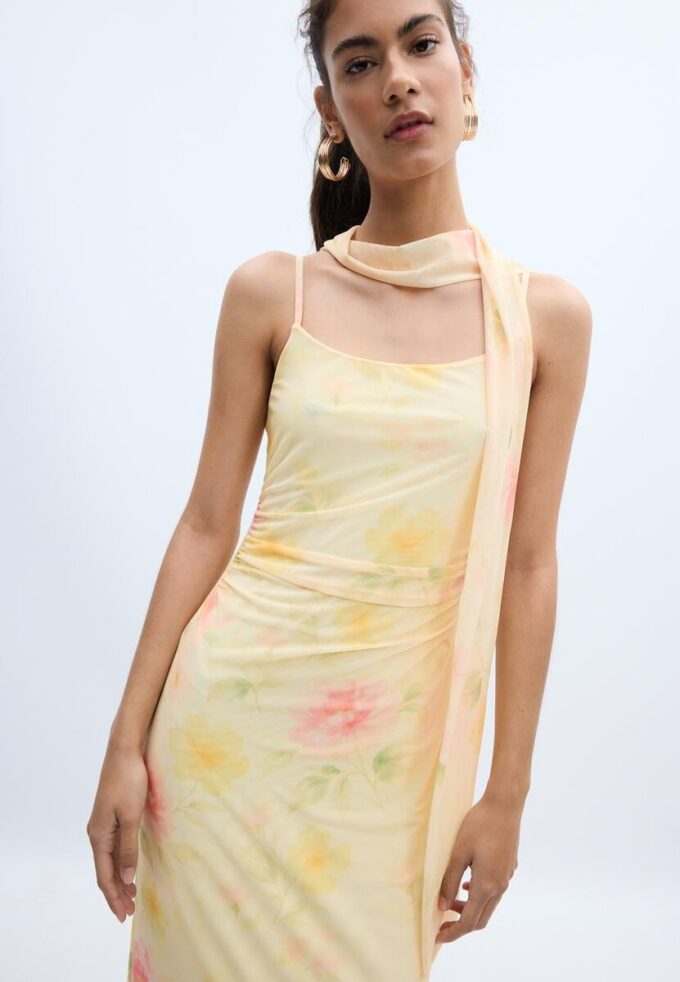 Vestido midi em tule estampado com lenço Vestido midi em tule estampado com lenço