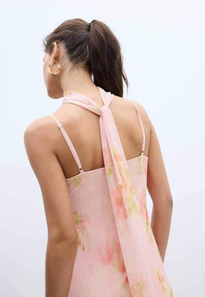 Vestido midi em tule estampado com lenço