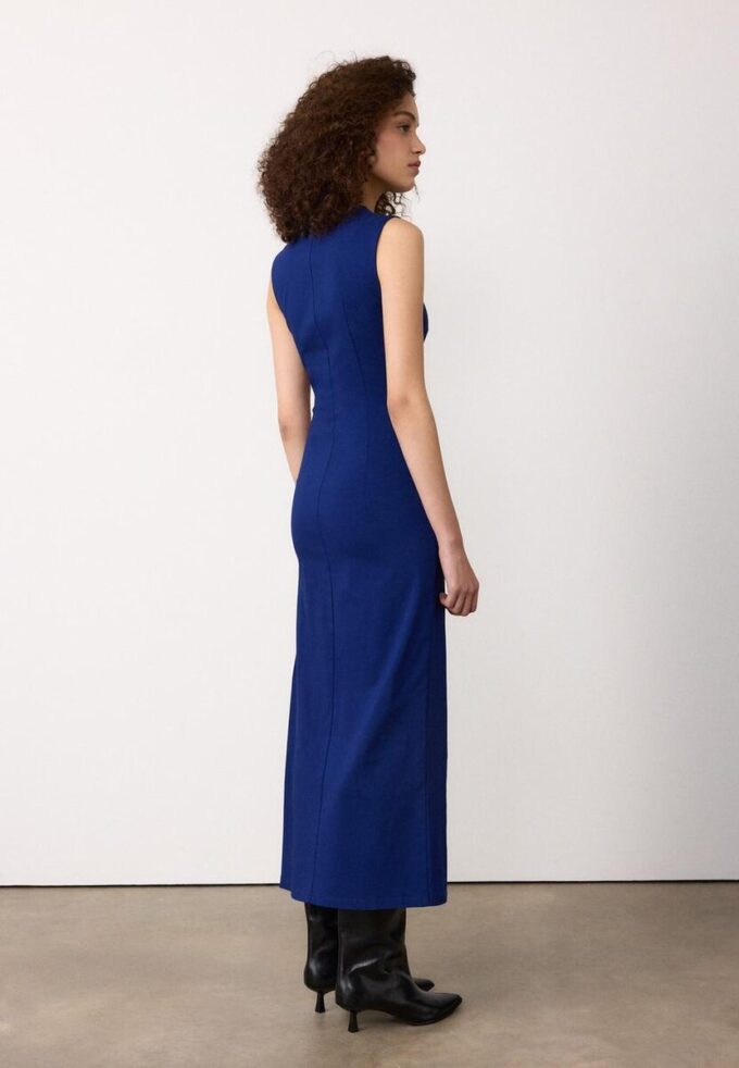 Vestido Midi Sem Mangas em Bengalina Vestido Midi Sem Mangas em Bengalina