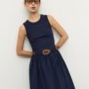 Vestido midi sem mangas em dois materiais com cinto