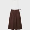 Vestido midi sem mangas em dois materiais com cinto