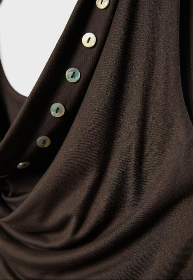 Vestido multifuncional com botões